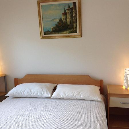 Vila Alma Porec Bagian luar foto